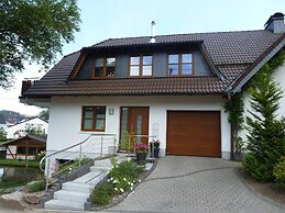Apartment With Private Garden in Brachthausen