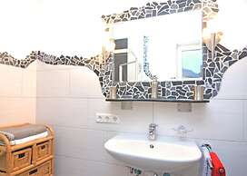 Apartment With Private Garden in Brachthausen