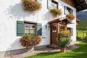 Alpenapartment mit Garten