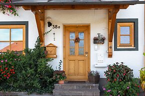 Alpenapartment mit Garten