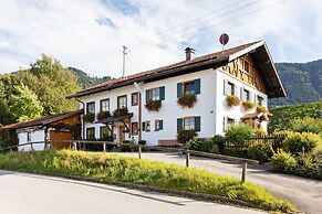 Alpenapartment mit Garten