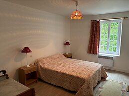 Normandy Family Escape