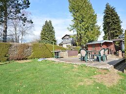 Lovely Cottage in Waimes near Lake