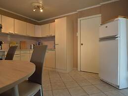 Lovely Cottage in Waimes near Lake