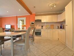 Lovely Cottage in Waimes near Lake