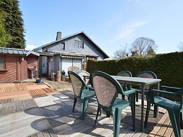 Lovely Cottage in Waimes near Lake