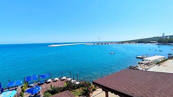 Mose Restoran Motel Beach