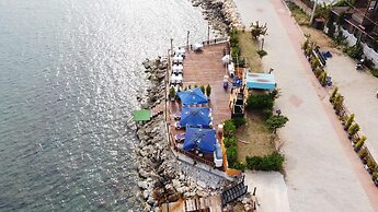 Mose Restoran Motel Beach