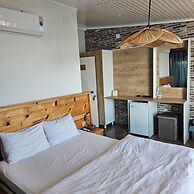 Mose Restoran Motel Beach