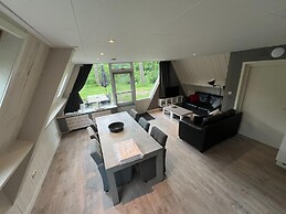 Semi-detached Bungalow 'muizenoortje'