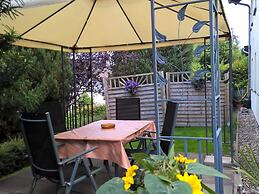 Lovely Holiday Home in Uxheim Niederehe With Garden