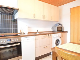 Holiday Home in Uxheim Niederehe With Garden