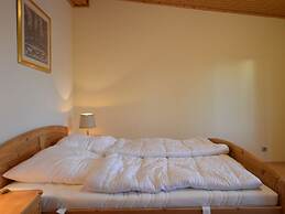 Cosy Topfloor Apartment in Manderscheid