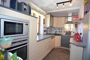 Apartment With Private Terrace in Prunn