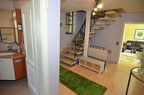 Apartment With Private Terrace in Prunn