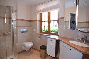 Apartment With Private Terrace in Prunn