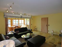 Apartment With Private Terrace in Prunn