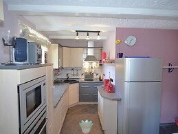 Apartment With Private Terrace in Prunn