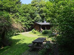 Detached Chalet in Lovely Hiking Region