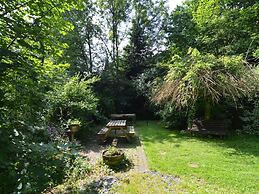 Detached Chalet in Lovely Hiking Region