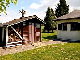 Cozy Bungalow With Large Enclosed Garden