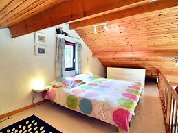 Cozy Bungalow With Large Enclosed Garden