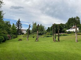 Sellerich Forest Hideaway