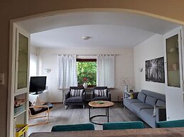 Bright Apartment Near Willingen With Terrace