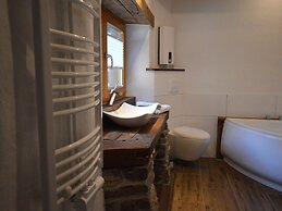 Cosy, 1800 Farmhouse With Sauna