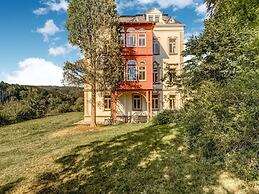 Attractive Villa With Garden in Borstendorf