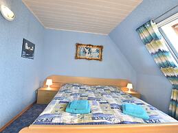 Huebsche Wohnung in Kroepelin mit Eigener Terrasse