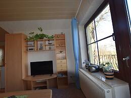 Huebsche Wohnung in Kroepelin mit Eigener Terrasse