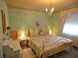 Apartment With Garden in Zeil am Main