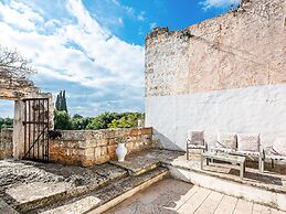 Quaint Holiday Home in Lecce Apulia near Town Center