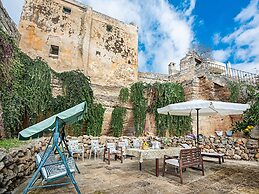 Quaint Holiday Home in Lecce Apulia near Town Center