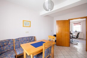 Heritage Apartment in Battenberg near Skiing
