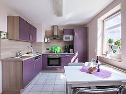 Heritage Apartment in Battenberg near Skiing