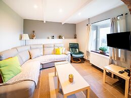 Authentic Cottage Near Vielsalm