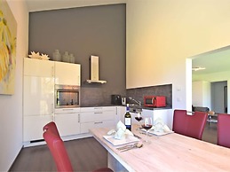 Apartment Near the Forest
