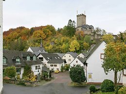 Cozy Apartment in Kerpen With Garden