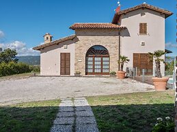 Belvilla by OYO Borgo Tre
