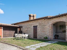 Belvilla by OYO Borgo Tre