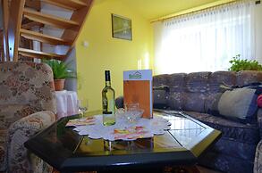 Neustadt 2BR With Garden