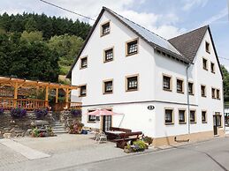 Lavish Apartment in Merschbach near Forest