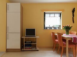 Lavish Apartment in Merschbach near Forest