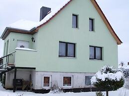 Cosy Apartment in Kropelin With Garden