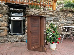 Stylish Apartment in Merschbach near Forest