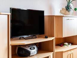 Apartment in Lichtenhain With Mountain Views