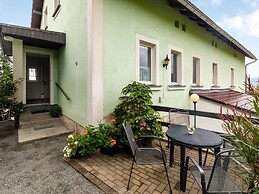 Apartment in Lichtenhain With Mountain Views