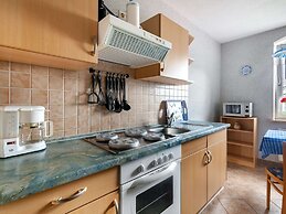 Apartment in Lichtenhain With Mountain Views